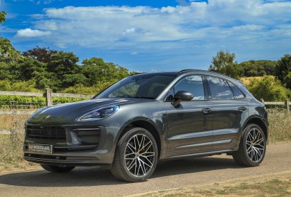 Porsche Macan GTS 2021 in Jet Black Metallic – M R Sportscars Porsche